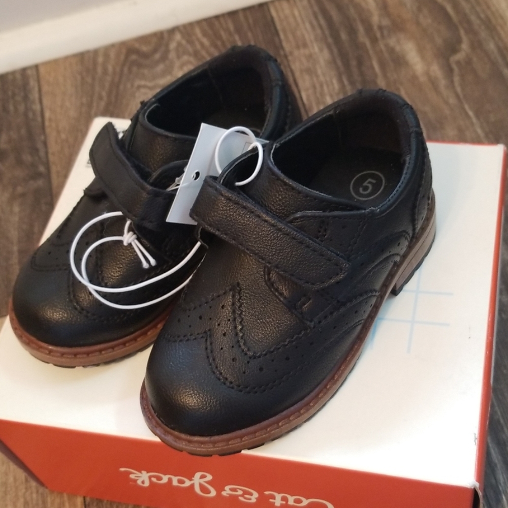 NWT Cat and Jack  Dress Shoes